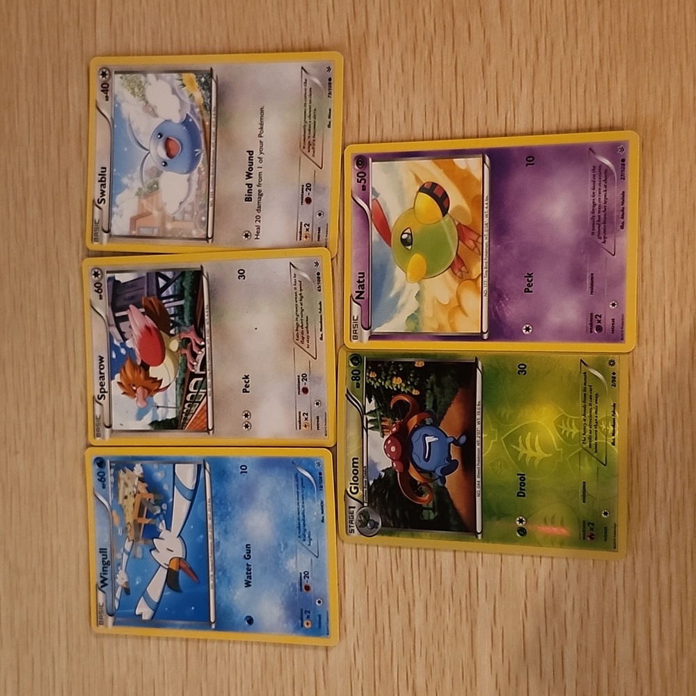 Pokémon cards (5)